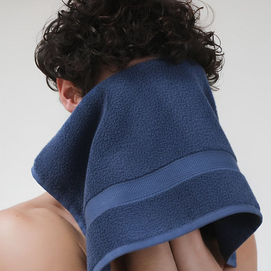Quelle serviette utiliser pour les peaux sensibles sujettes aux rougeurs ?